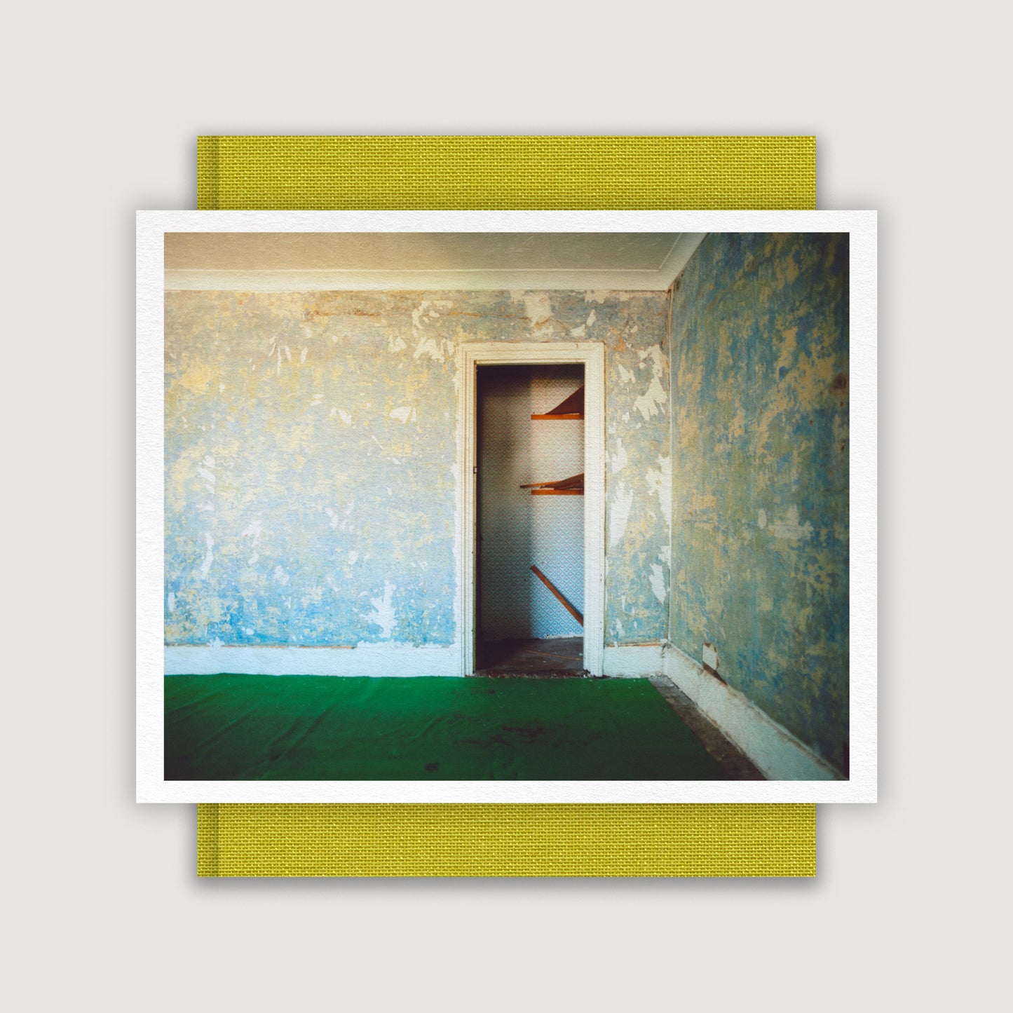 Close to Home, Print Edition, Laura McCluskey