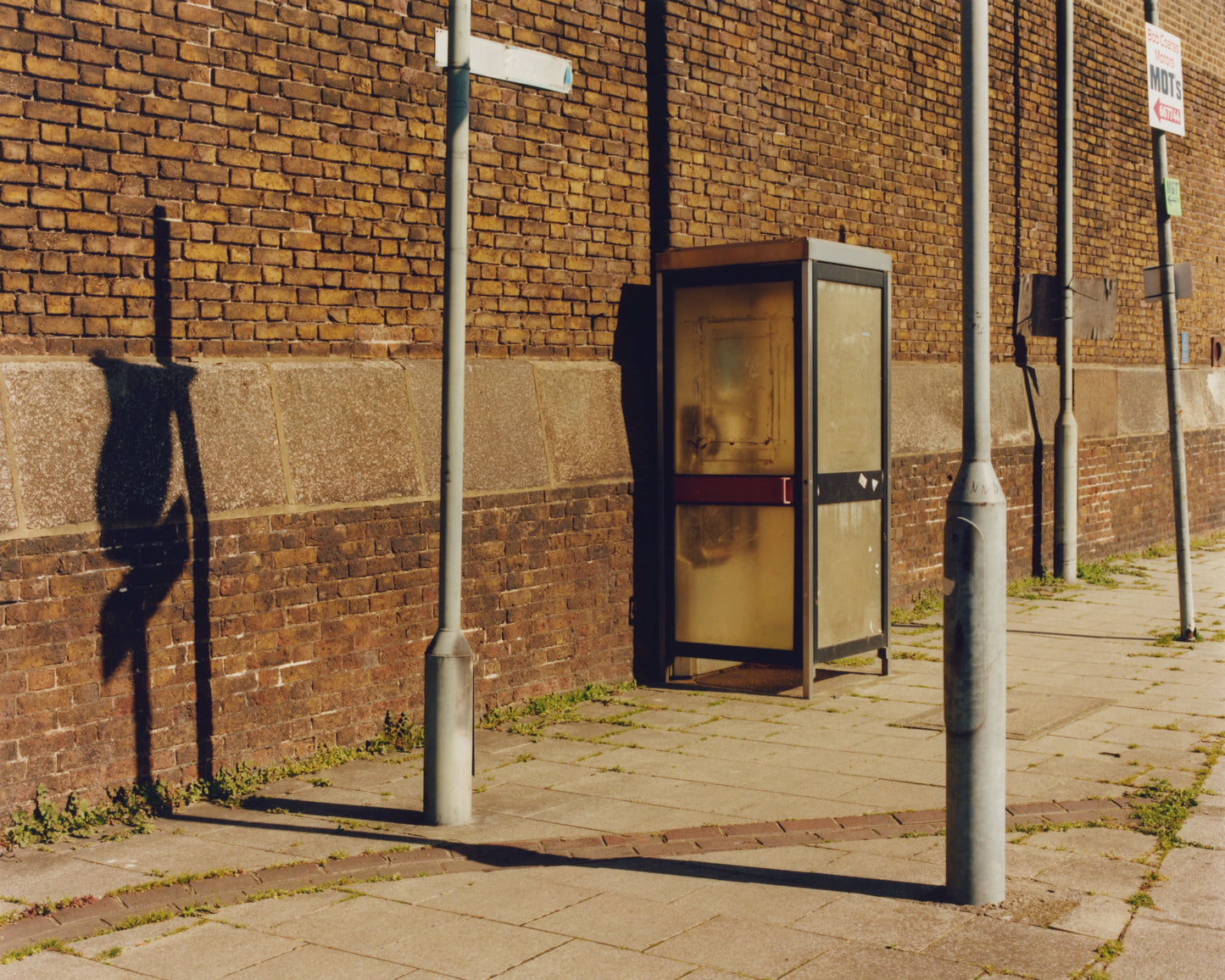 Laura McCluskey, Close to Home, Phone Box